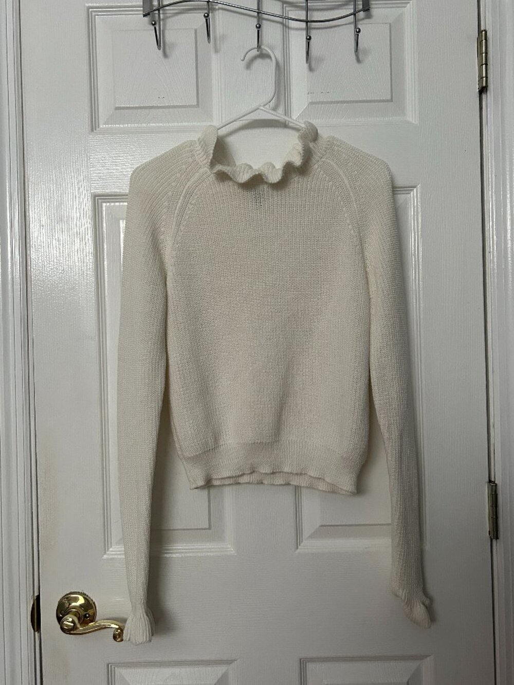 H&M Divided White Sweater Women's Small Ruffles Coquette Cottagecore Cozy Winter